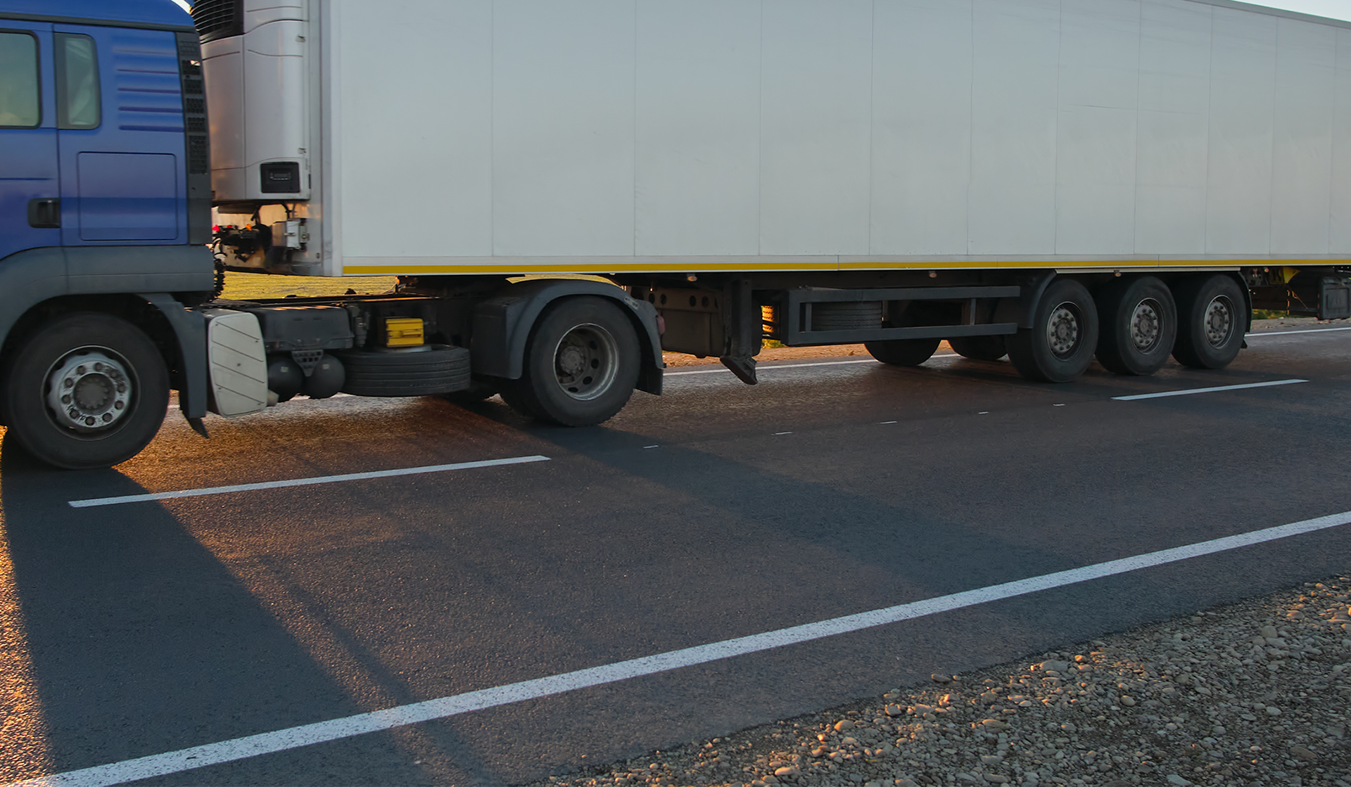 hr-truck-banner